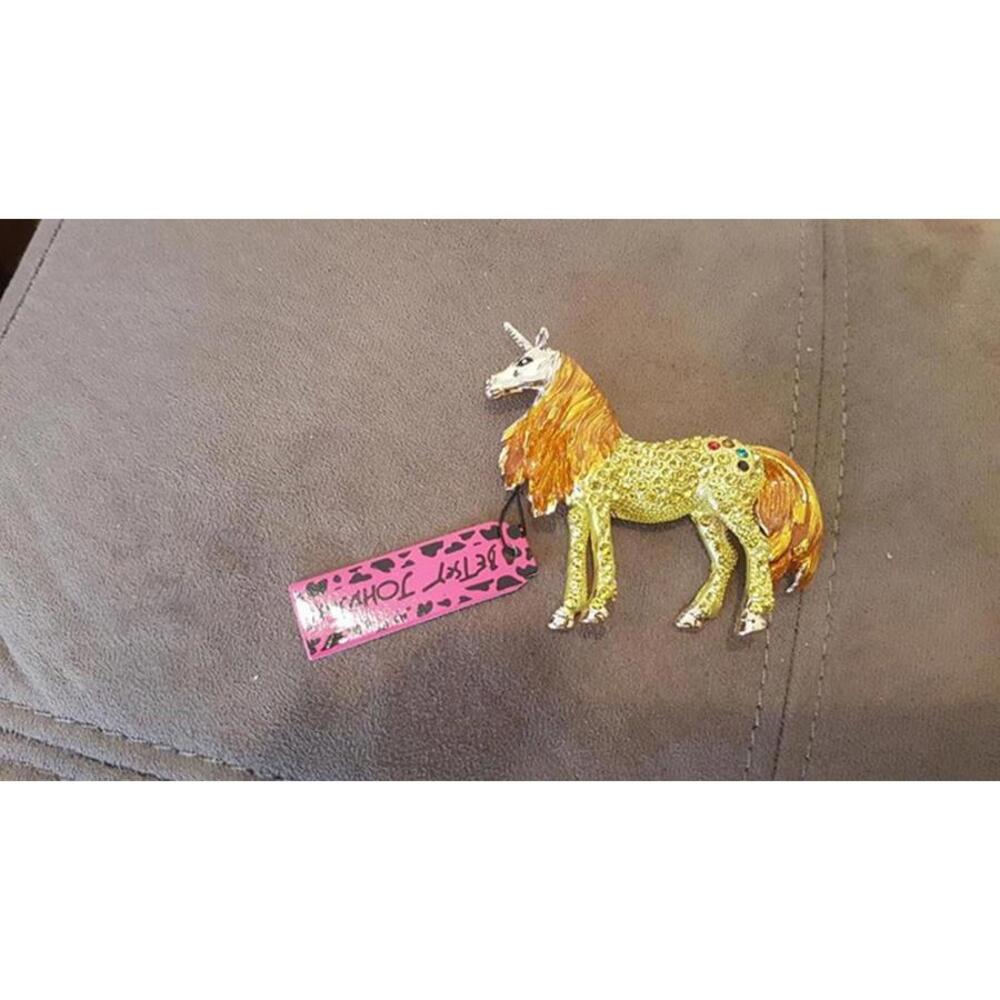 Betsey johnson unicorn pin - Picture 5 of 5
